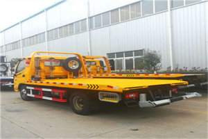 郁南附近拖车救援搭电